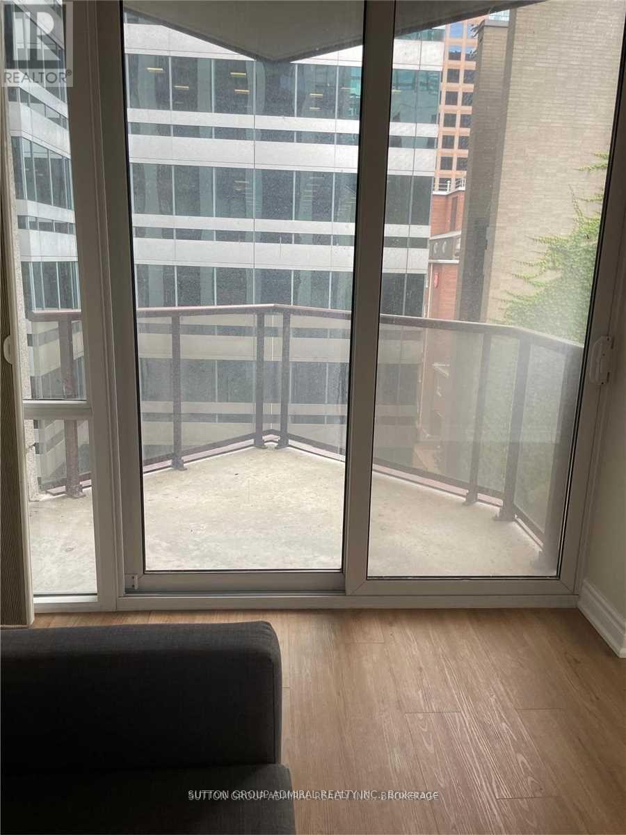 610 - 85 Bloor Street E, Toronto, Ontario  M4W 3Y1 - Photo 9 - C12357957