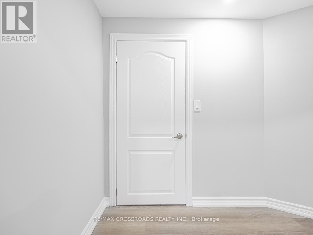 59 Bonnydon Crescent, Toronto, Ontario  M1B 5X2 - Photo 2 - E12357967
