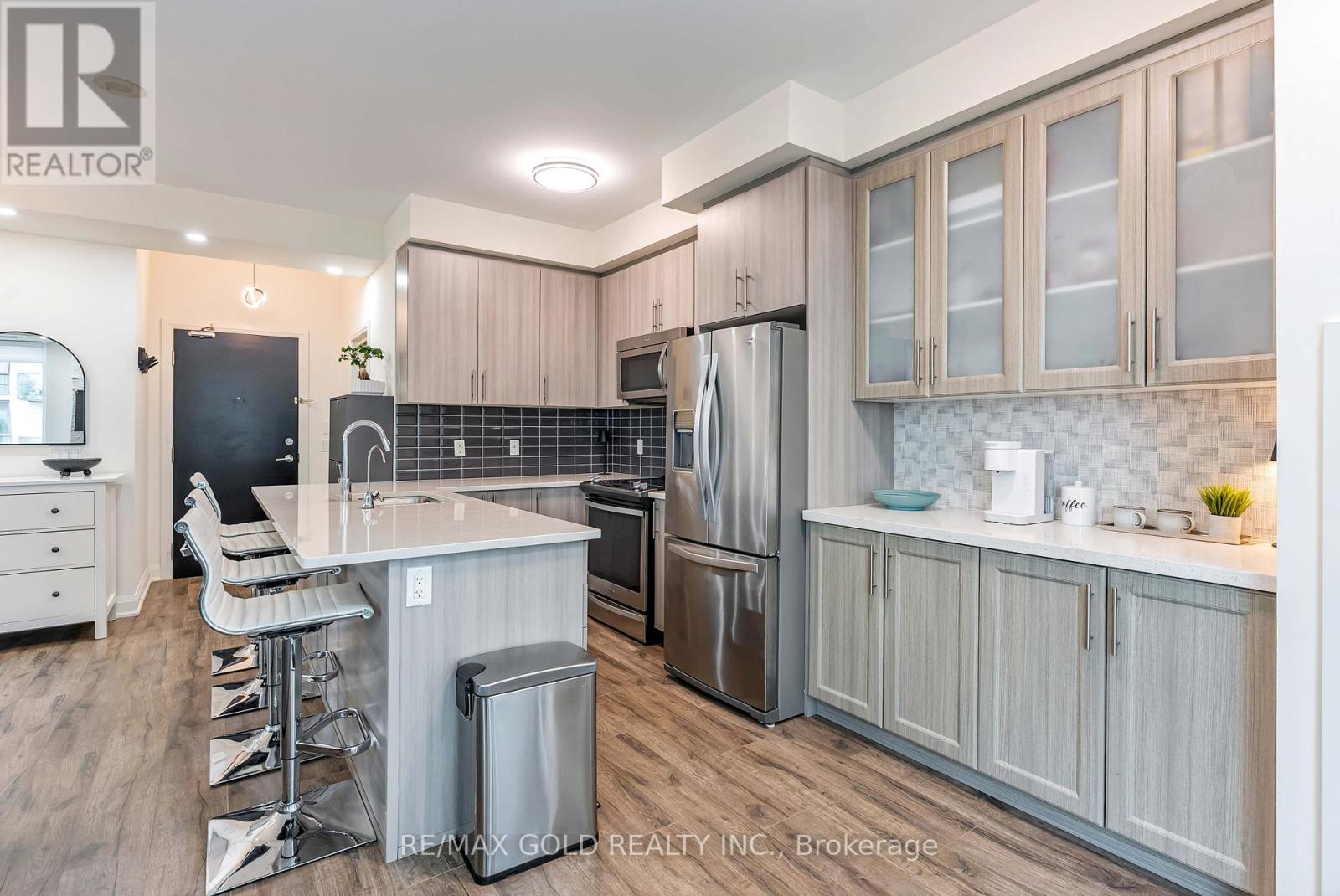 503 - 55 Yorkland Boulevard, Brampton, Ontario  L6P 4K9 - Photo 10 - W12357331