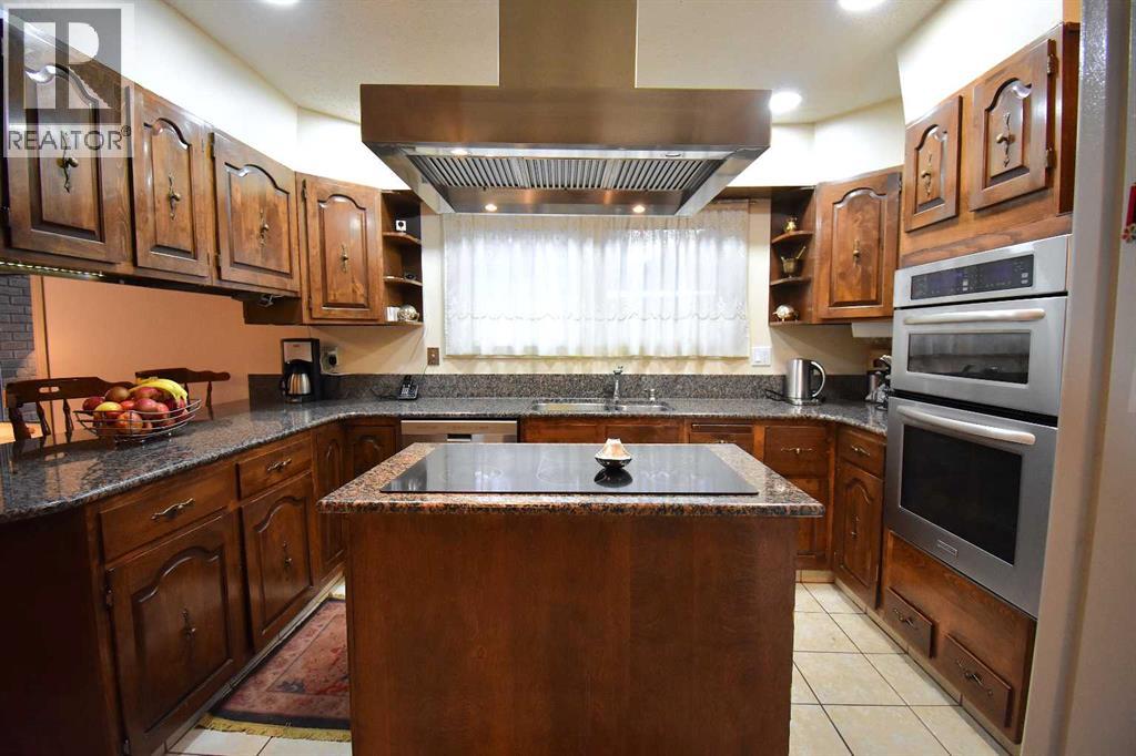 105 Mcpherson Square, Hinton, Alberta  T7V 1J9 - Photo 14 - A2179032