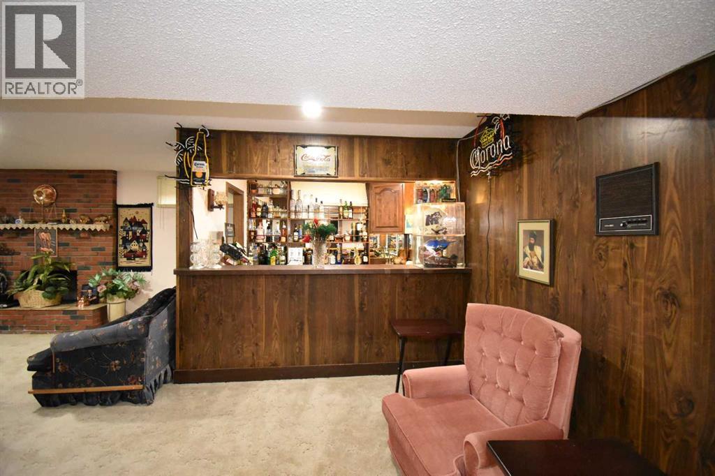 105 Mcpherson Square, Hinton, Alberta  T7V 1J9 - Photo 37 - A2179032
