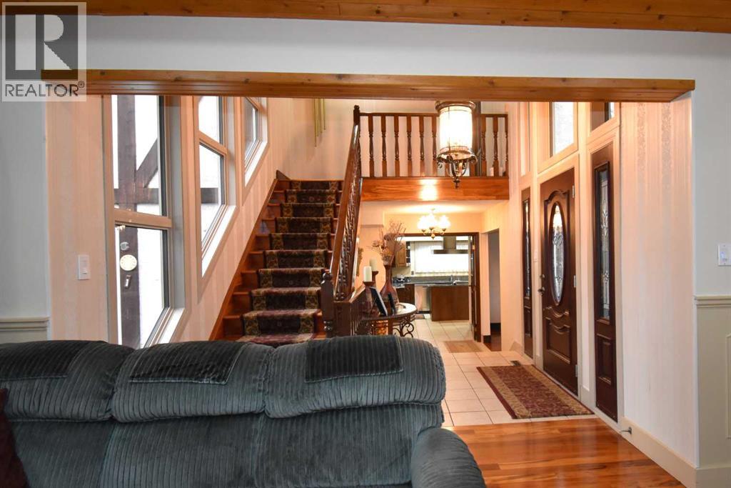 105 Mcpherson Square, Hinton, Alberta  T7V 1J9 - Photo 10 - A2179032
