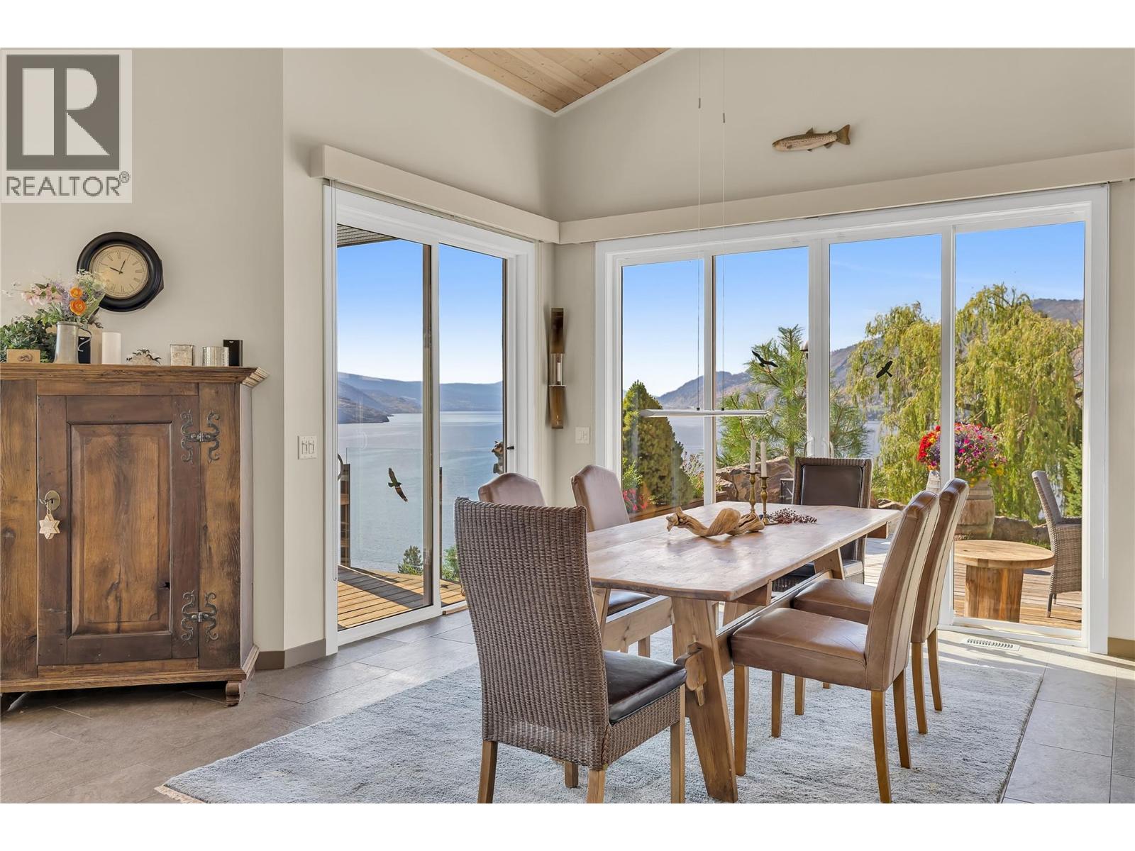 Property at 6376 Topham Place image 4