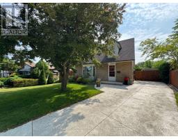 1343 Janina Boulevard, Burlington (Tyandaga), Ca
