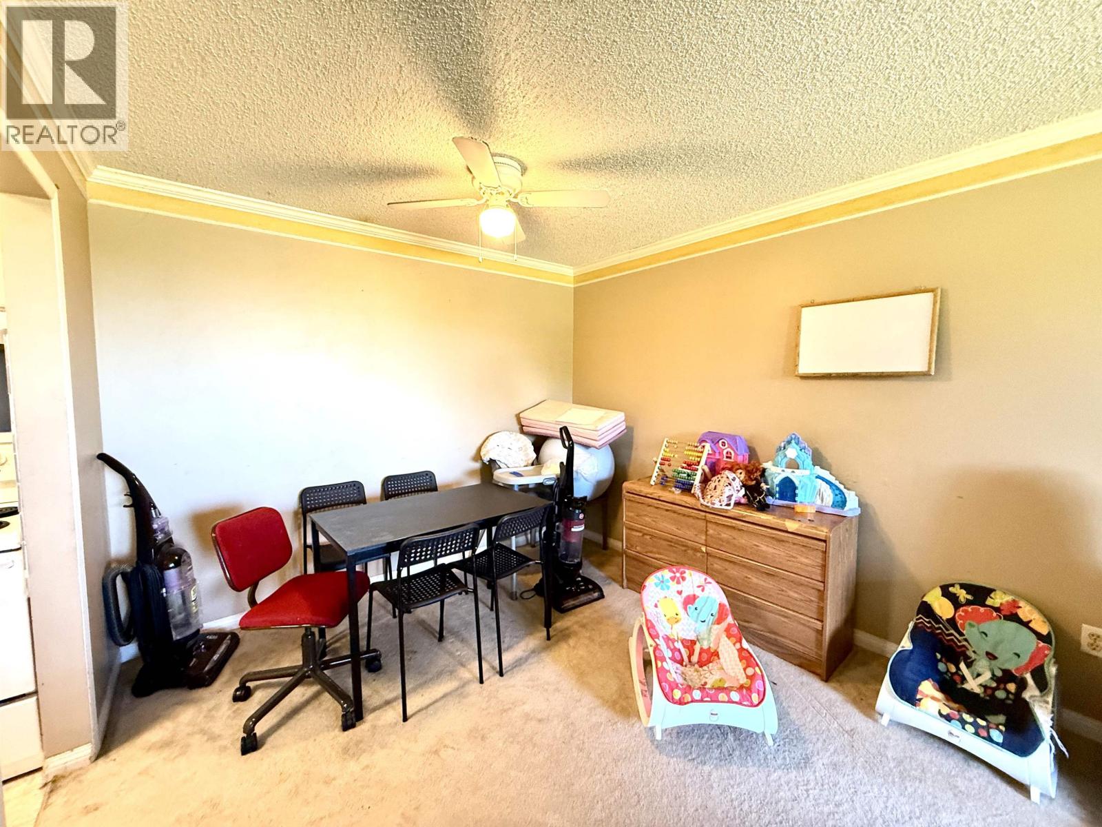 Listing Picture 7 of 13 : 311 8120 COLONIAL DRIVE, Richmond / 烈治文 - 魯藝地產 Yvonne Lu Group - MLS Medallion Club Member