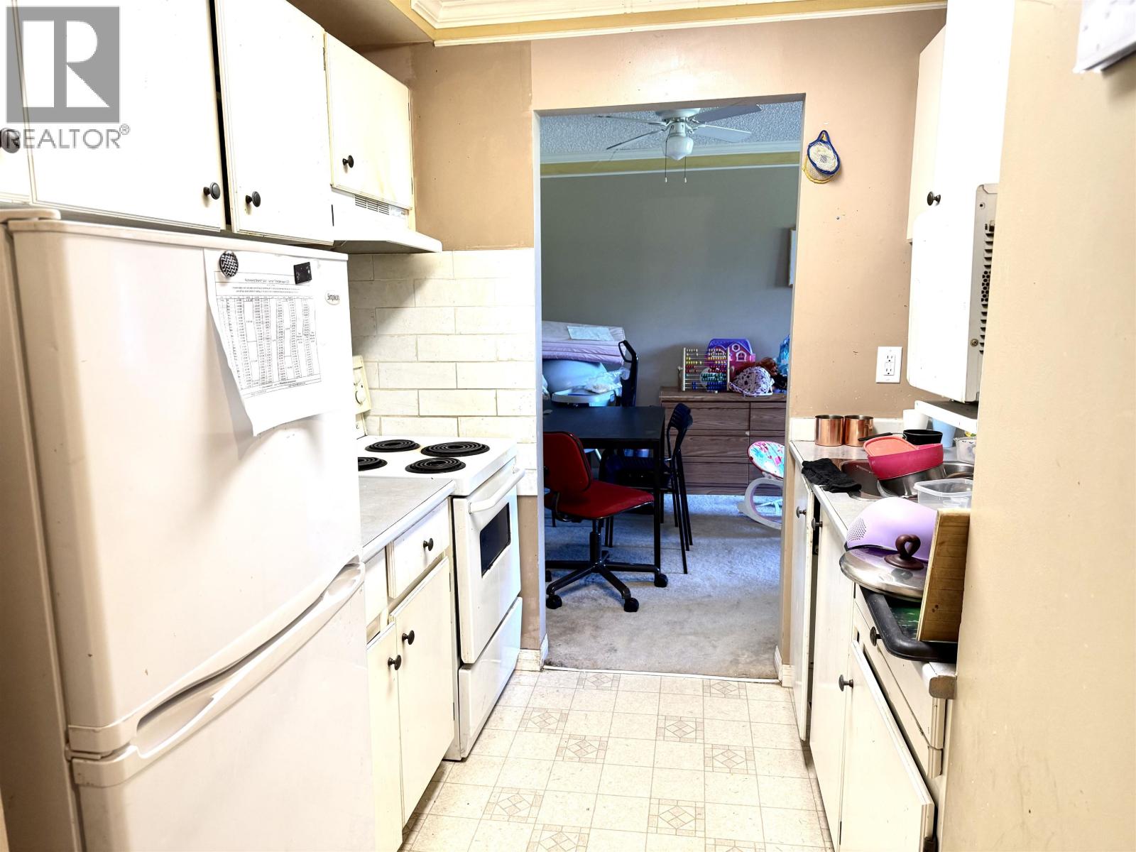 Listing Picture 9 of 13 : 311 8120 COLONIAL DRIVE, Richmond / 烈治文 - 魯藝地產 Yvonne Lu Group - MLS Medallion Club Member