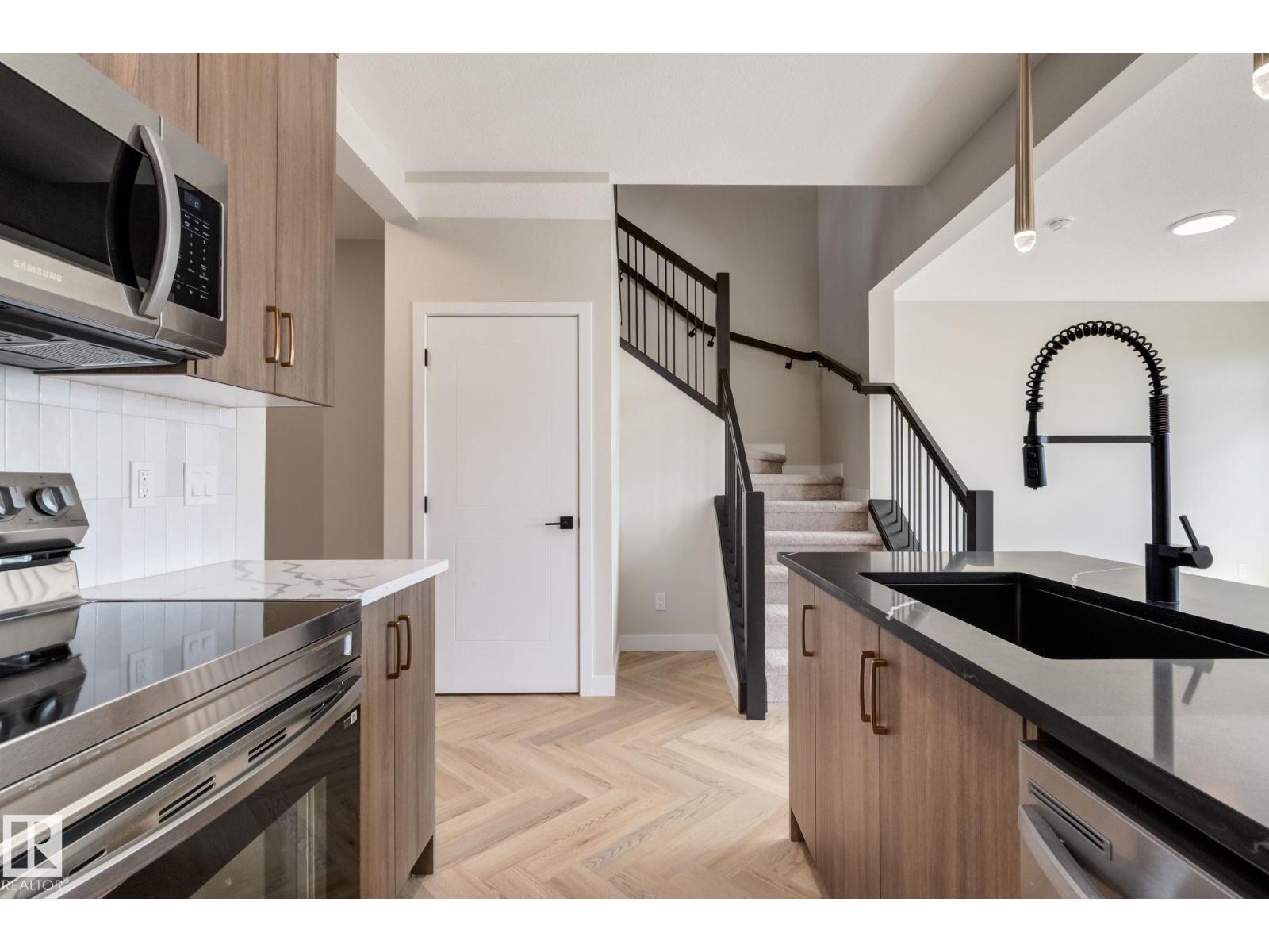 31 Chartres Cl, St. Albert, Alberta  T8T 2C9 - Photo 10 - E4439650