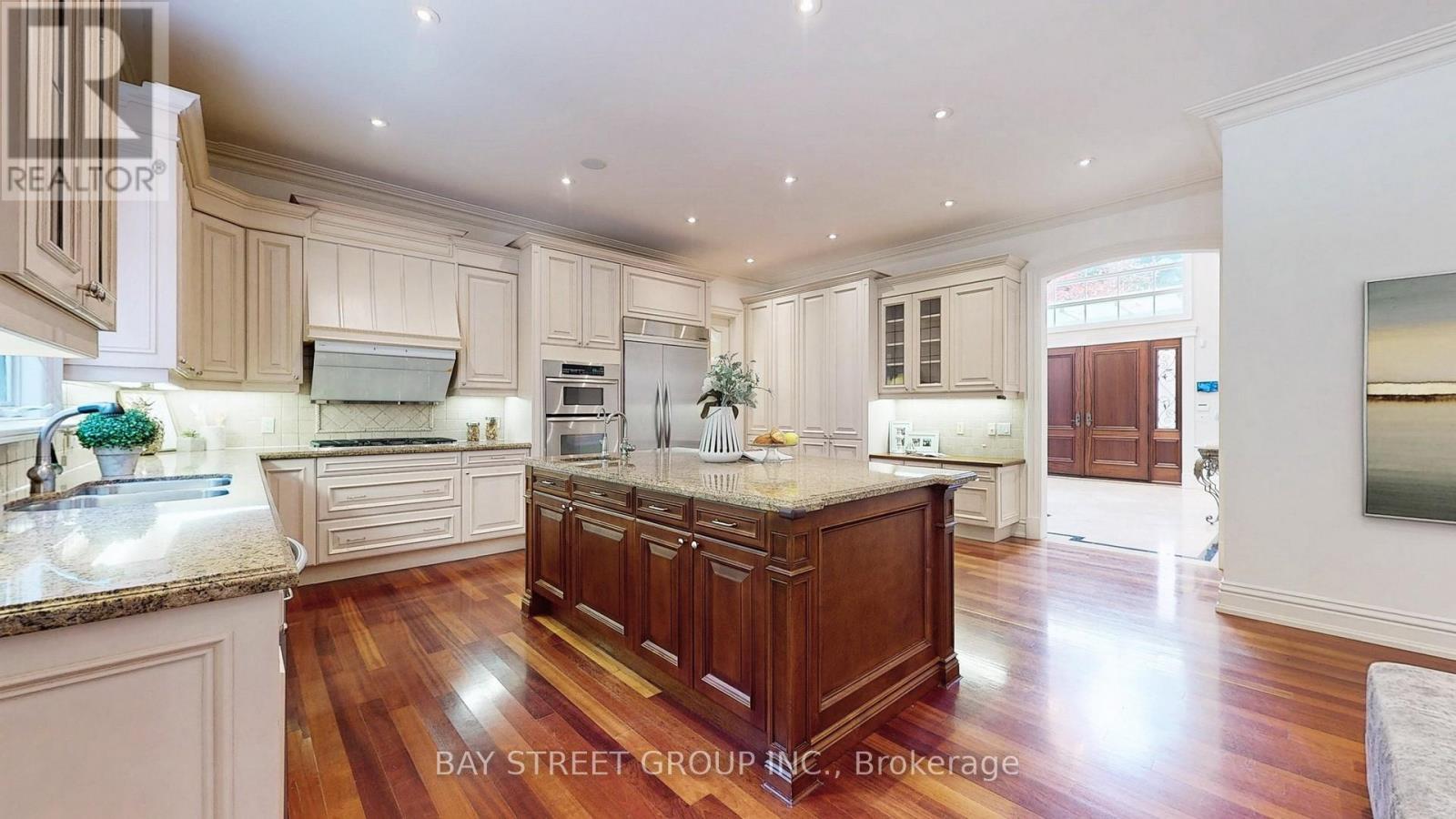 78 York Road, Toronto (Bridle Path-Sunnybrook-York Mills), Ontario  M2L 1H8 - Photo 17 - C12358053