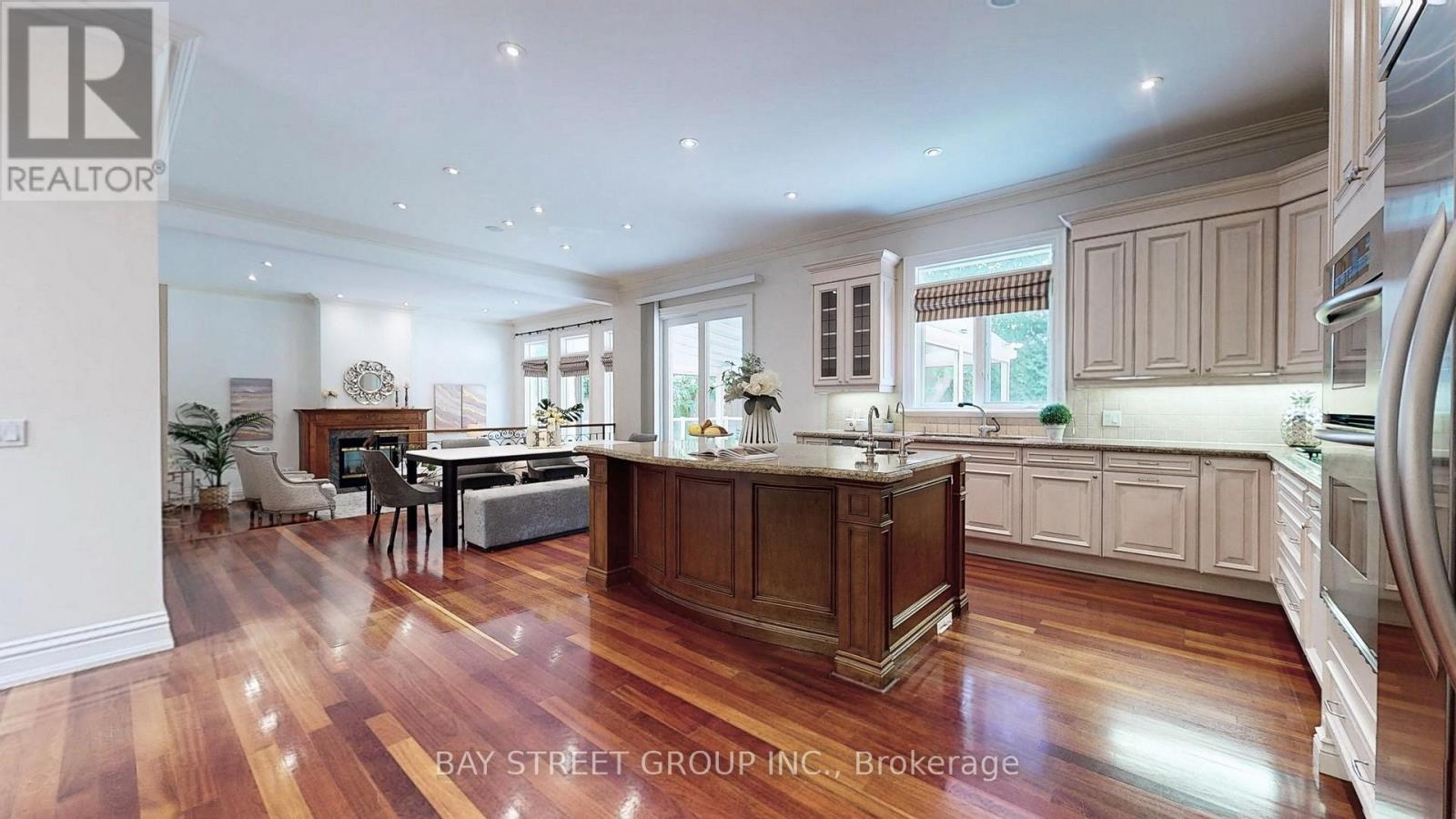 78 York Road, Toronto (Bridle Path-Sunnybrook-York Mills), Ontario  M2L 1H8 - Photo 19 - C12358053