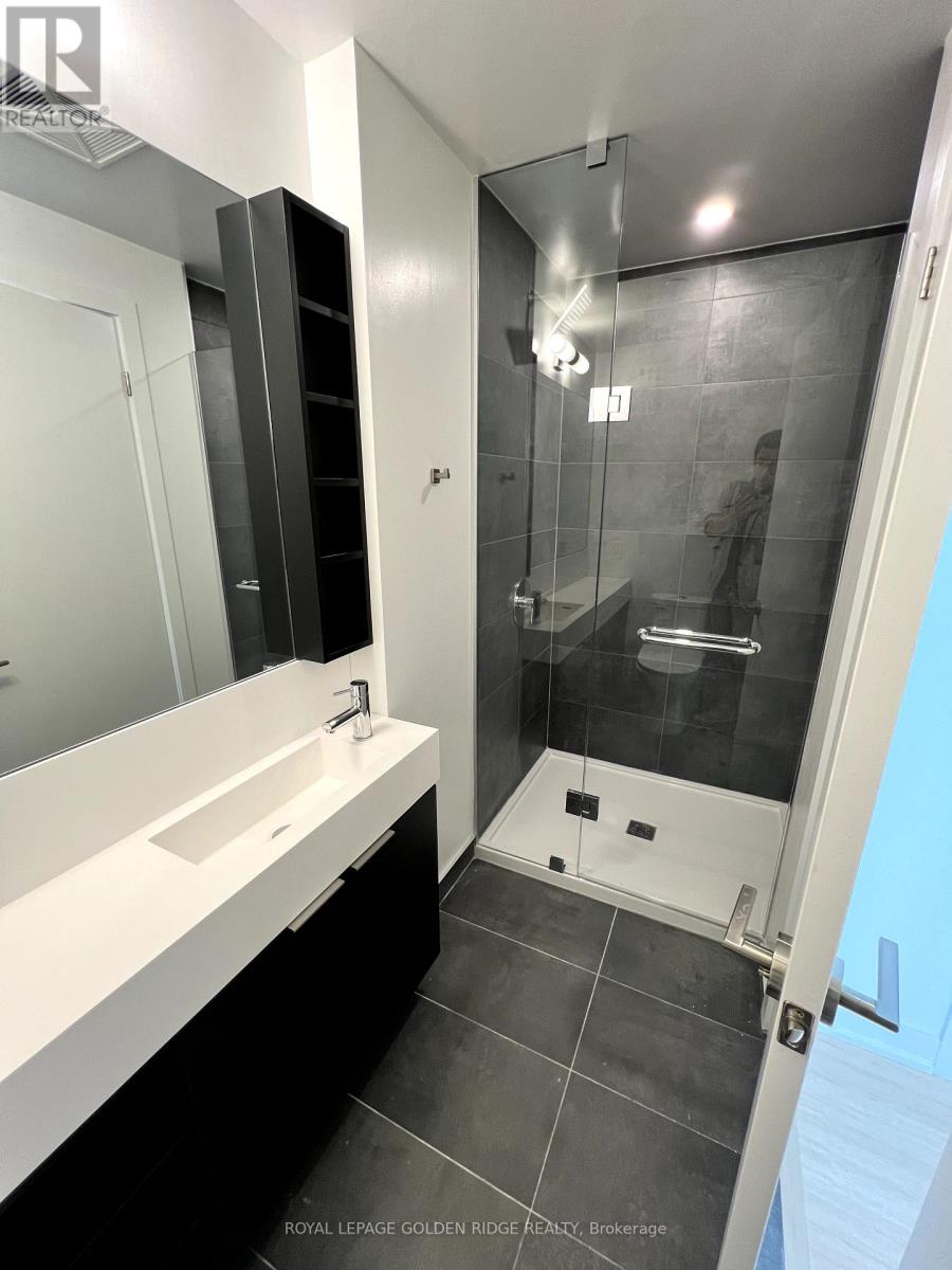 Ph02 - 8 Wellesley Street W, Toronto, Ontario  M4Y 0J5 - Photo 12 - C12358076