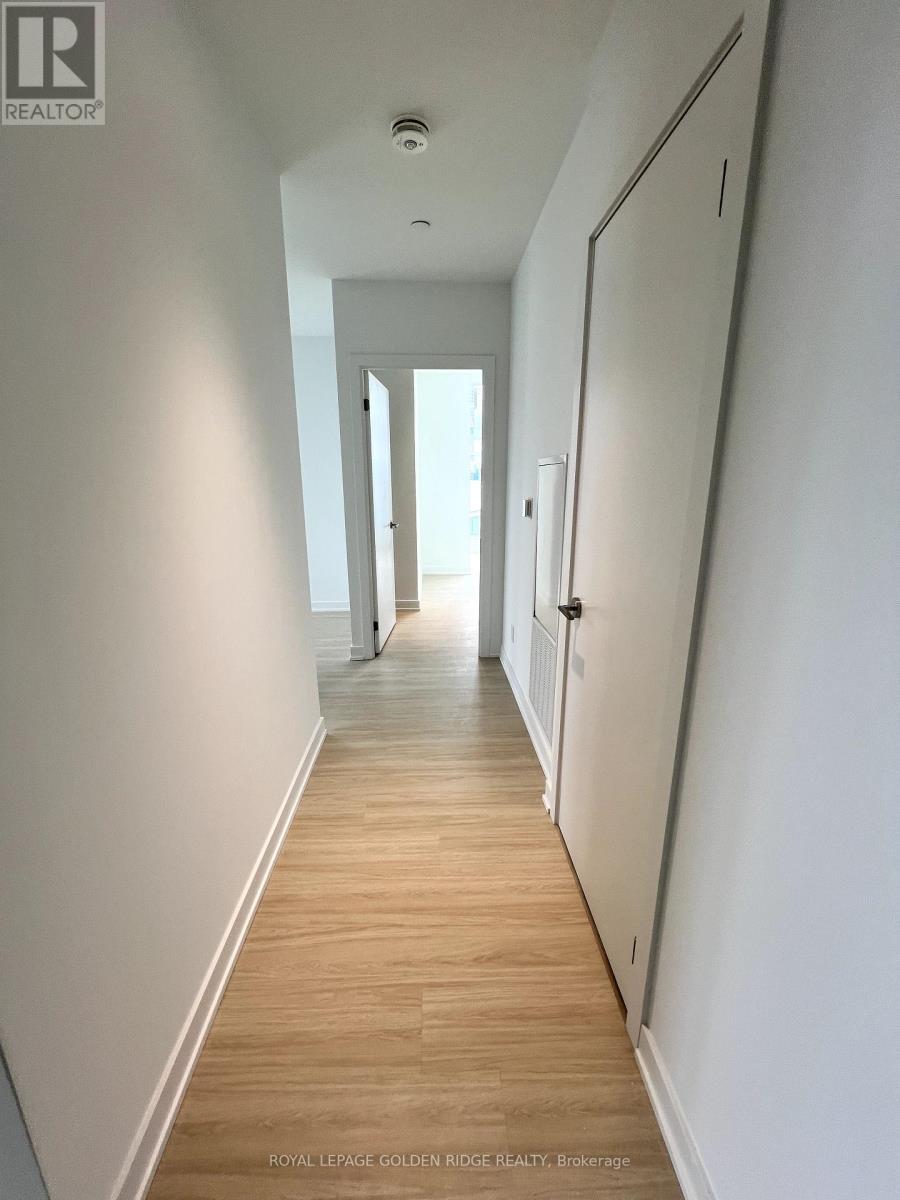 Ph02 - 8 Wellesley Street W, Toronto, Ontario  M4Y 0J5 - Photo 3 - C12358076