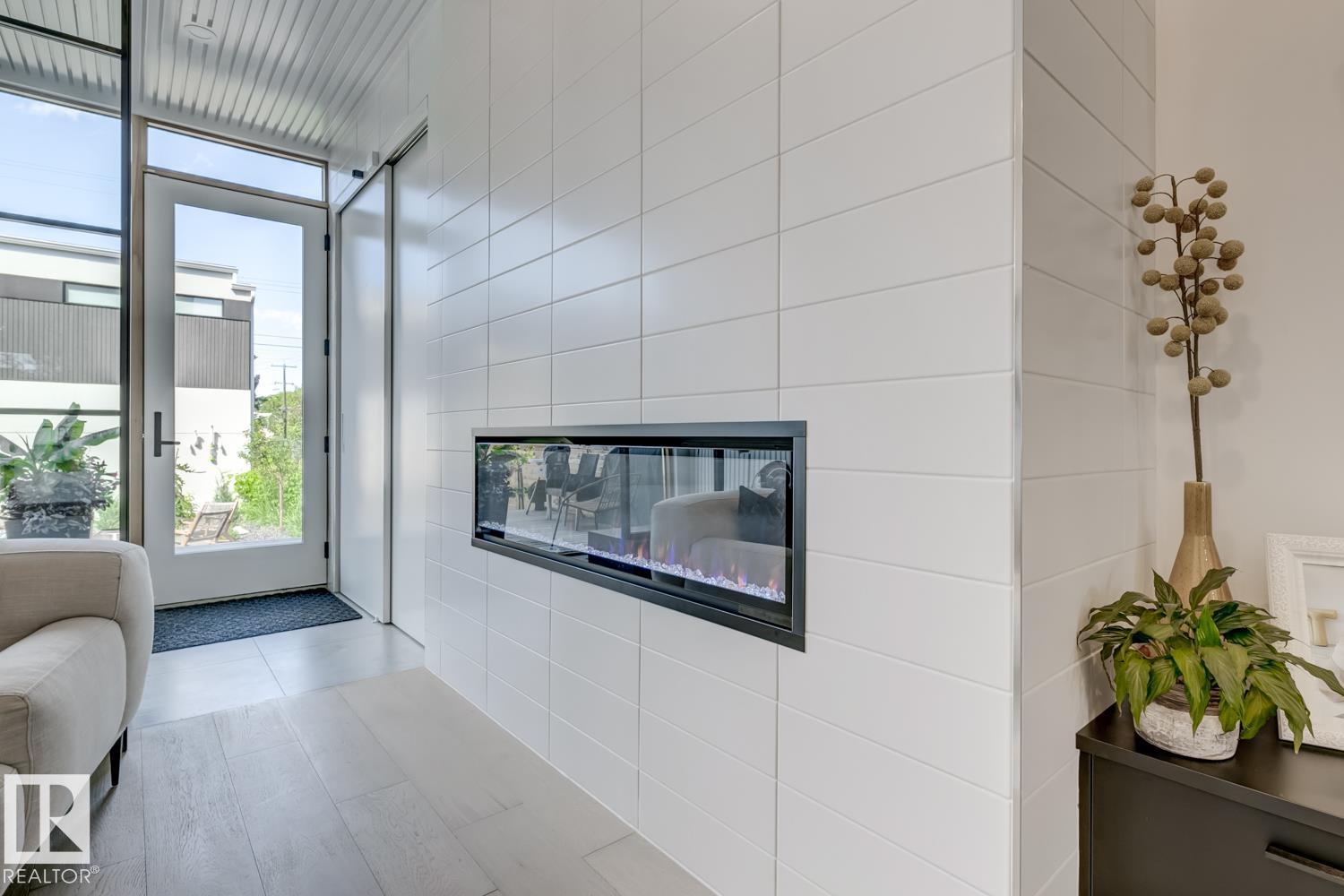 Property at 7616 83 AV NW image 1