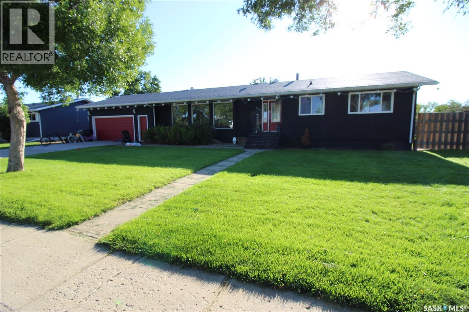 652 9th STREET W, Shaunavon, Saskatchewan