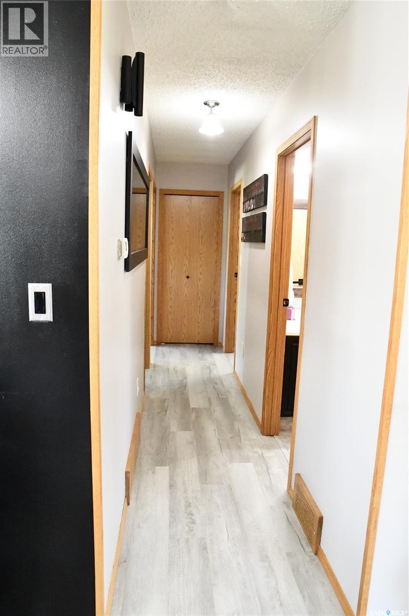 652 9th Street W, Shaunavon, Saskatchewan  S0N 2M0 - Photo 29 - SK016116