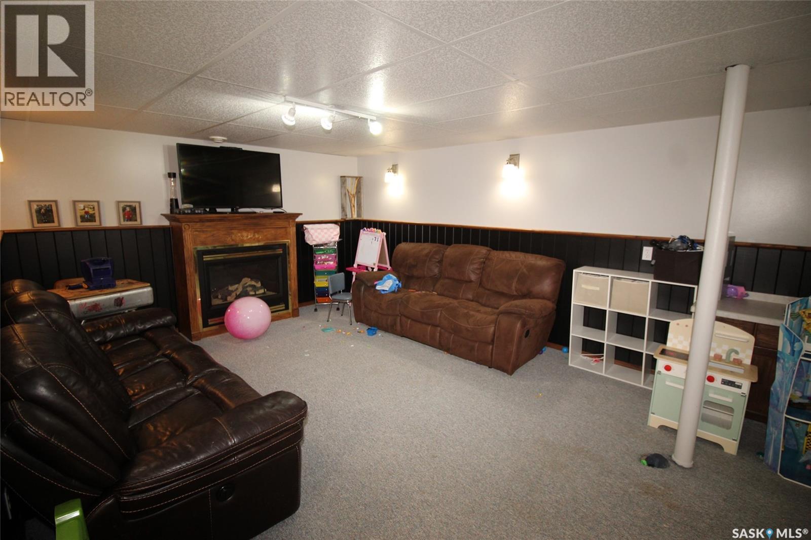 652 9th Street W, Shaunavon, Saskatchewan  S0N 2M0 - Photo 35 - SK016116
