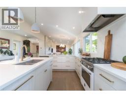 4516 Duart Rd Gordon Head, Saanich, Ca