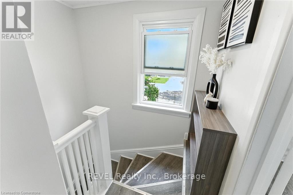 4599 Fourth Avenue, Niagara Falls, Ontario  L2E 4N5 - Photo 15 - X12358152