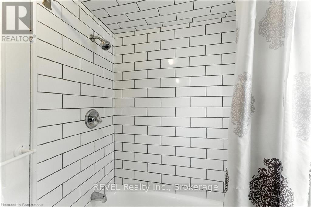 4599 Fourth Avenue, Niagara Falls, Ontario  L2E 4N5 - Photo 20 - X12358152