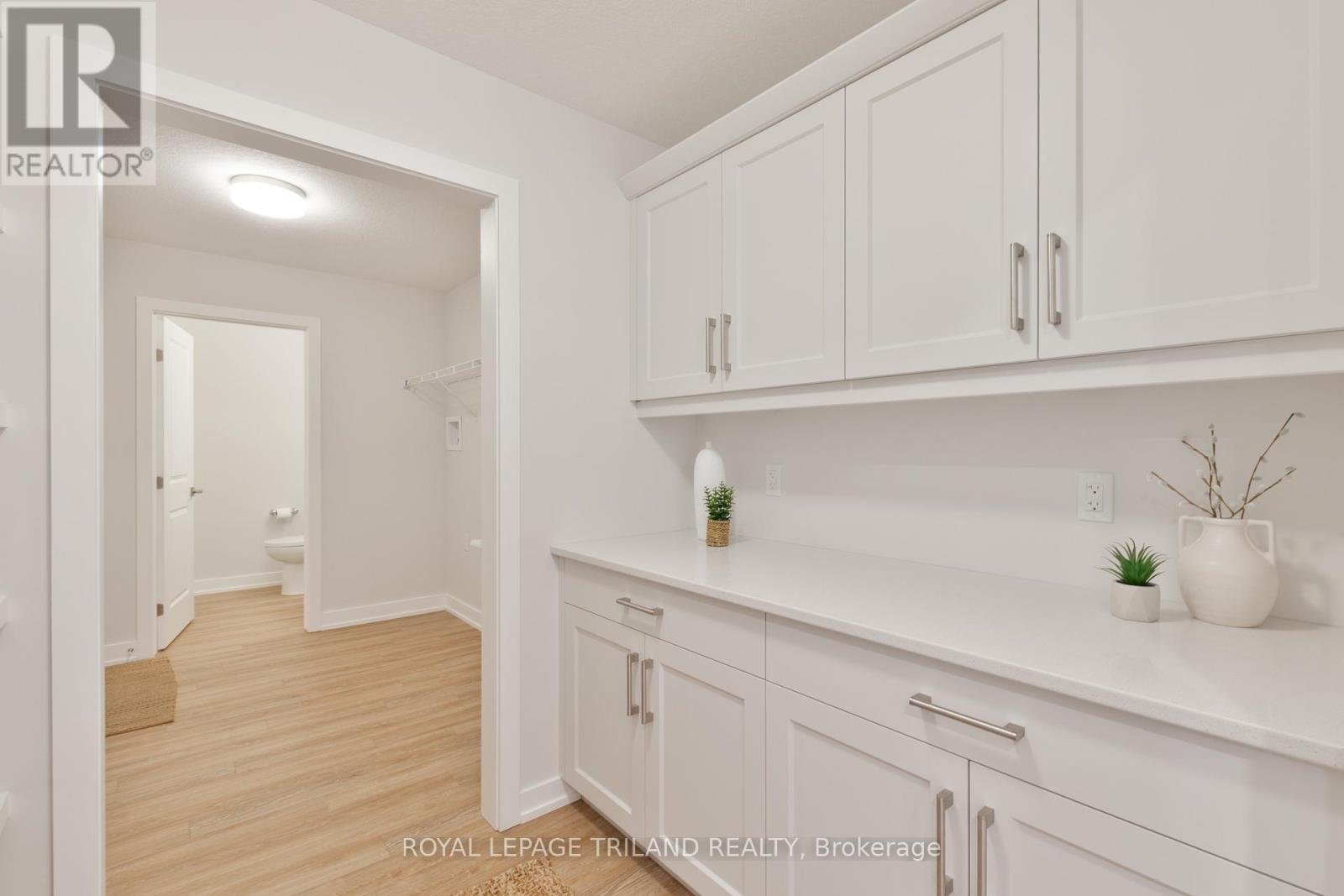 71 Harrow Lane, St. Thomas, Ontario  N5R 0P3 - Photo 17 - X12173309