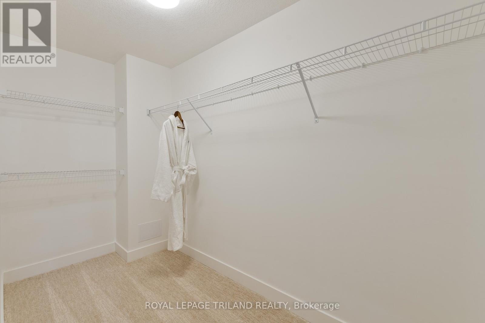 71 Harrow Lane, St. Thomas, Ontario  N5R 0P3 - Photo 23 - X12173309