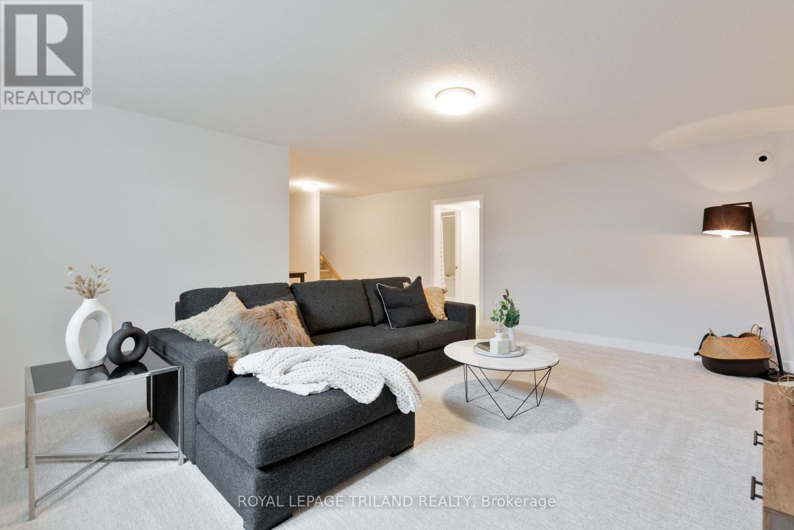 71 Harrow Lane, St. Thomas, Ontario  N5R 0P3 - Photo 21 - X12173309