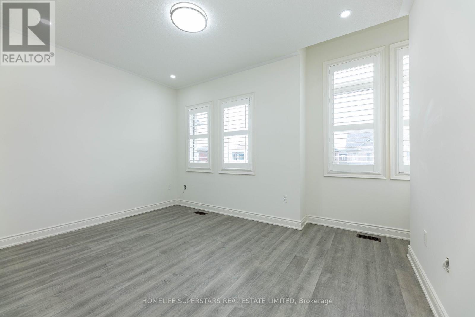 211 Granite Ridge Trail, Hamilton, Ontario  L8B 1Z1 - Photo 29 - X12356016
