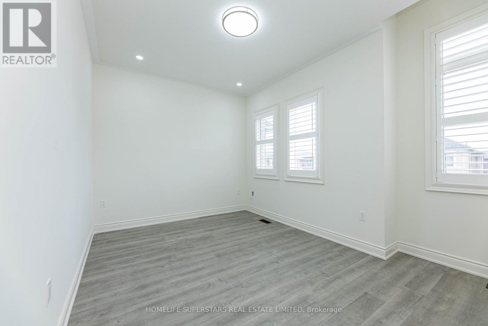 211 Granite Ridge Trail, Hamilton, Ontario  L8B 1Z1 - Photo 30 - X12356016