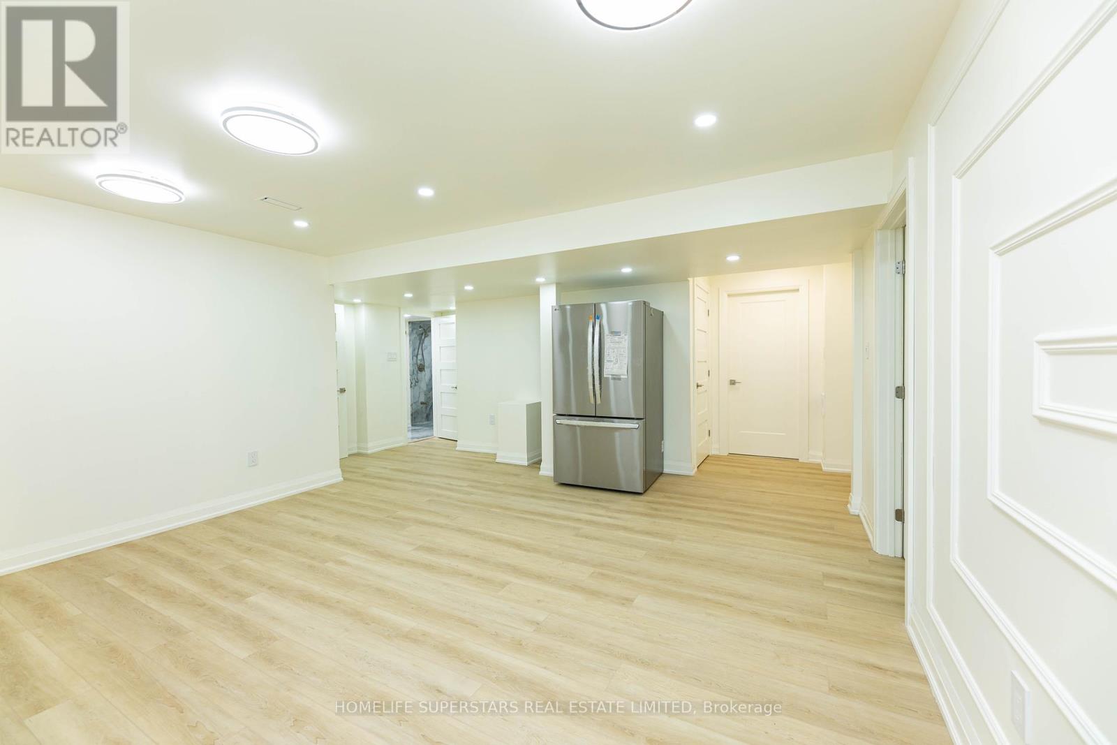 211 Granite Ridge Trail, Hamilton, Ontario  L8B 1Z1 - Photo 40 - X12356016