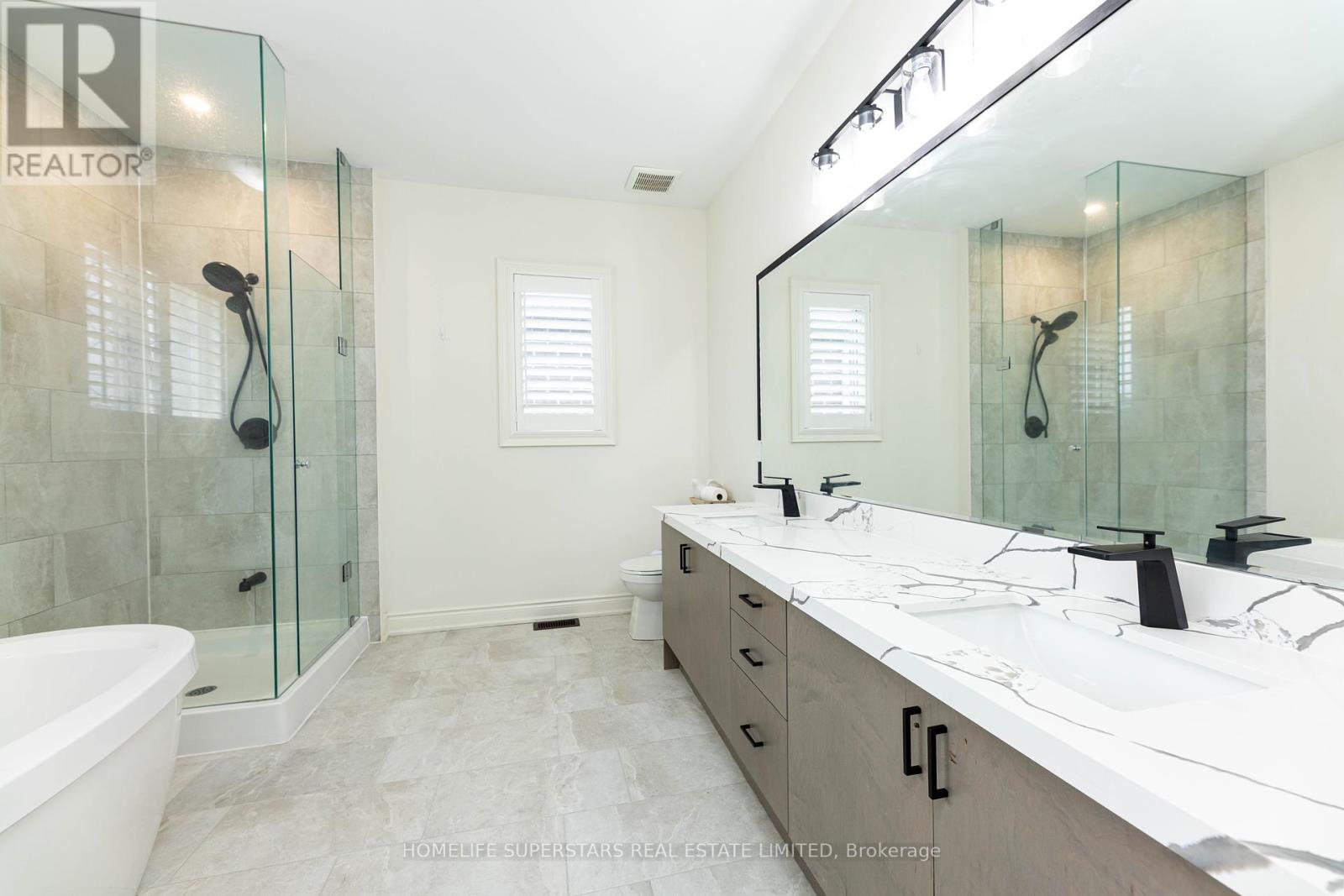 211 Granite Ridge Trail, Hamilton, Ontario  L8B 1Z1 - Photo 27 - X12356016