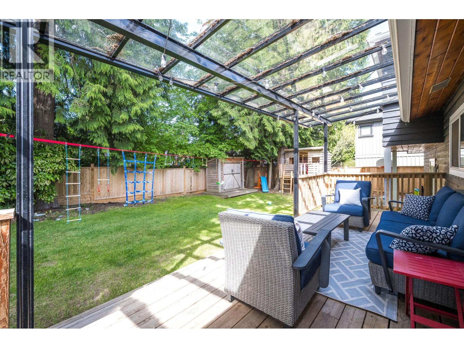 5047 Erin Way, Delta, British Columbia  V4M 1K2 - Photo 2 - R3039394