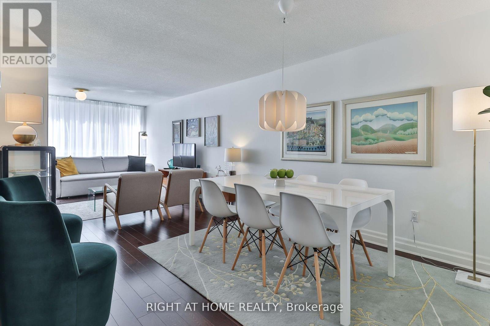 402 - 225 DAVENPORT ROAD, Toronto, Ontario