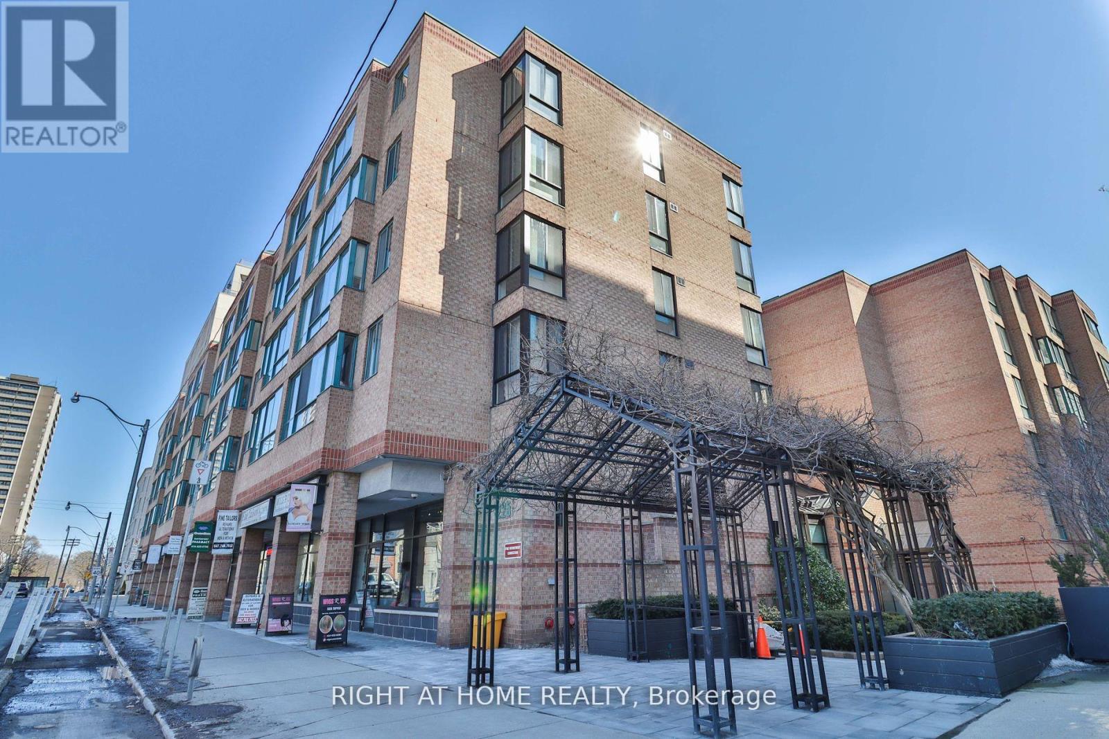 402 - 225 Davenport Road, Toronto, Ontario  M5R 3R2 - Photo 33 - C12358117