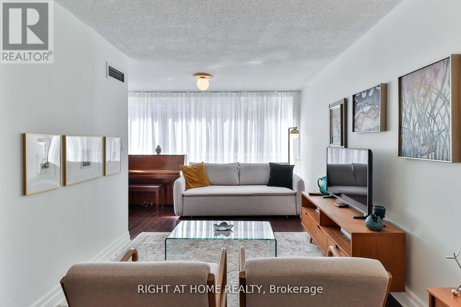 402 - 225 Davenport Road, Toronto, Ontario  M5R 3R2 - Photo 7 - C12358117