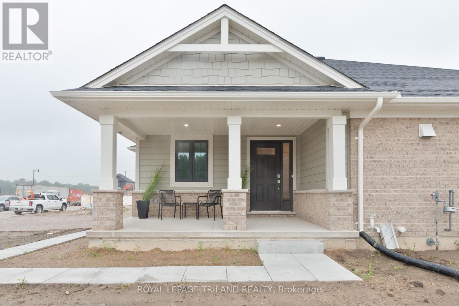 Photo 4 of 28 for 71 Harrow Lane