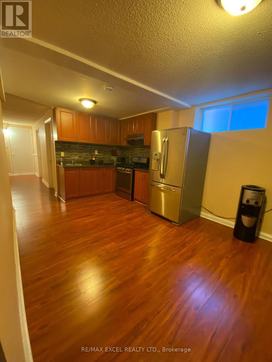 Lower - 36 Pemberton Road, Richmond Hill, Ontario L4C 3T4 - Photo 2 - N12358099