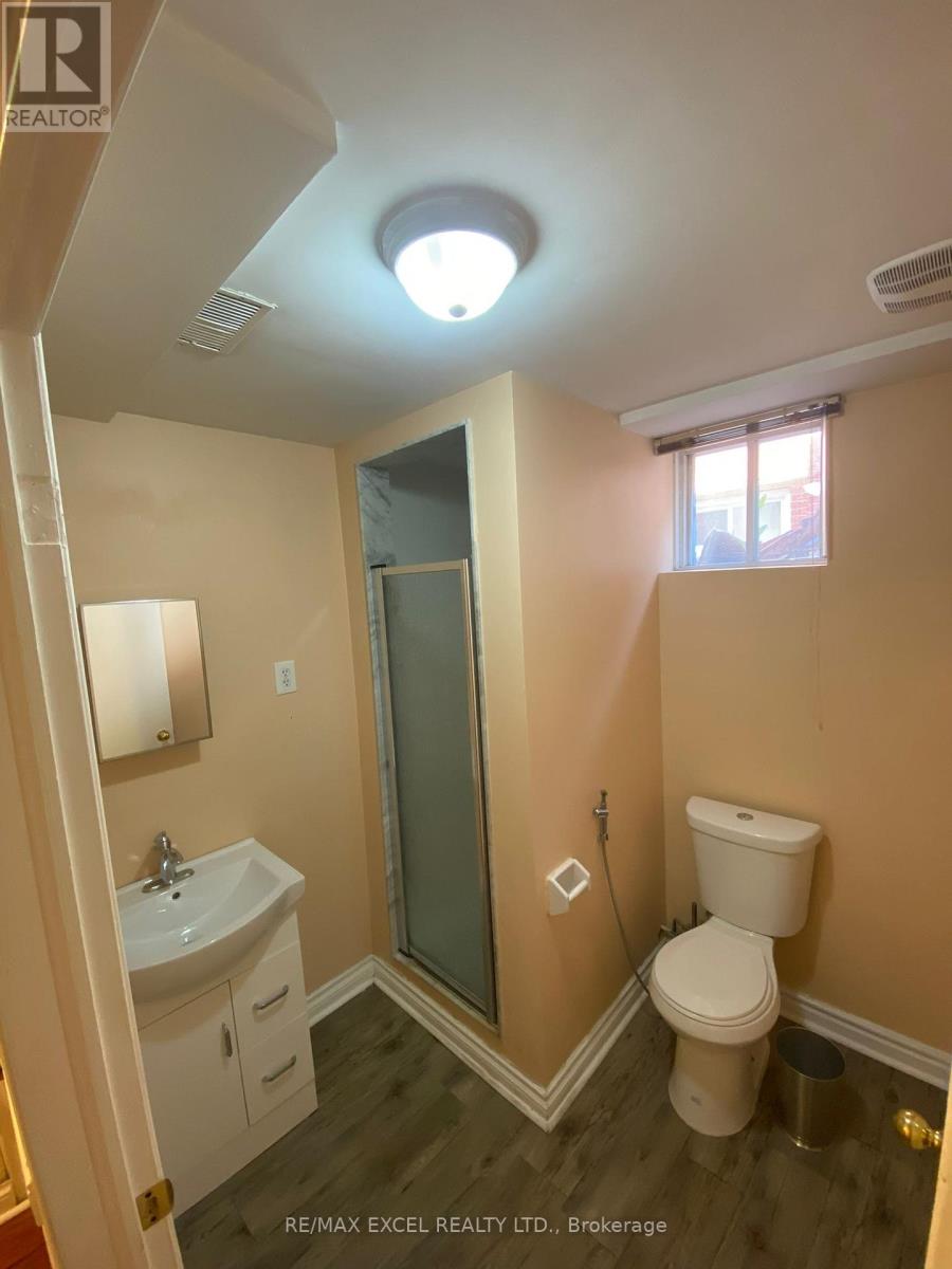 Lower - 36 Pemberton Road, Richmond Hill, Ontario L4C 3T4 - Photo 6 - N12358099