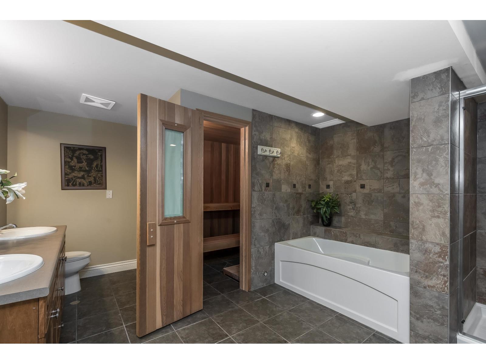 11324 161 Street, Surrey, British Columbia  V4N 4P5 - Photo 33 - R3039495