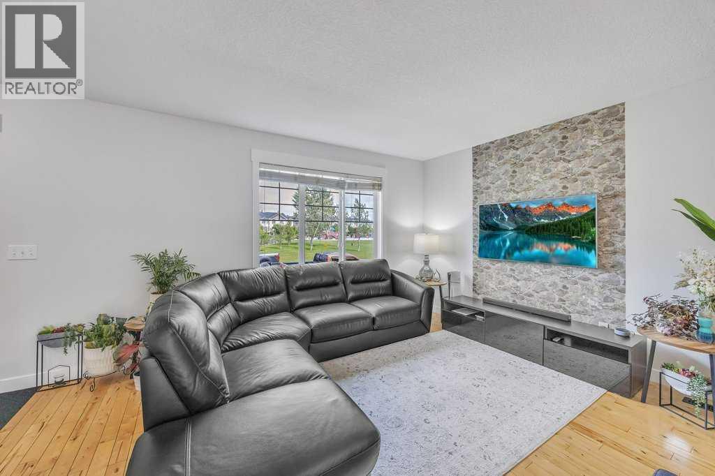 45 Skyview Springs Common Ne, Calgary, Alberta  T3N 0A6 - Photo 3 - A2242670