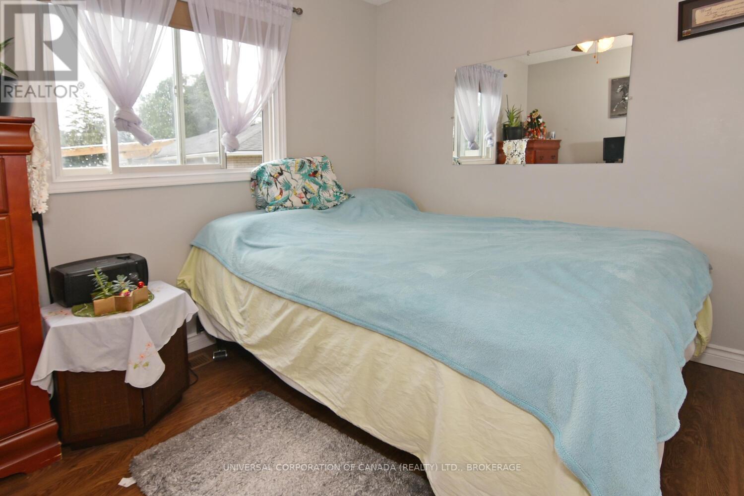406 Elm Avenue N, North Perth, Ontario  N4W 3G2 - Photo 27 - X12358161