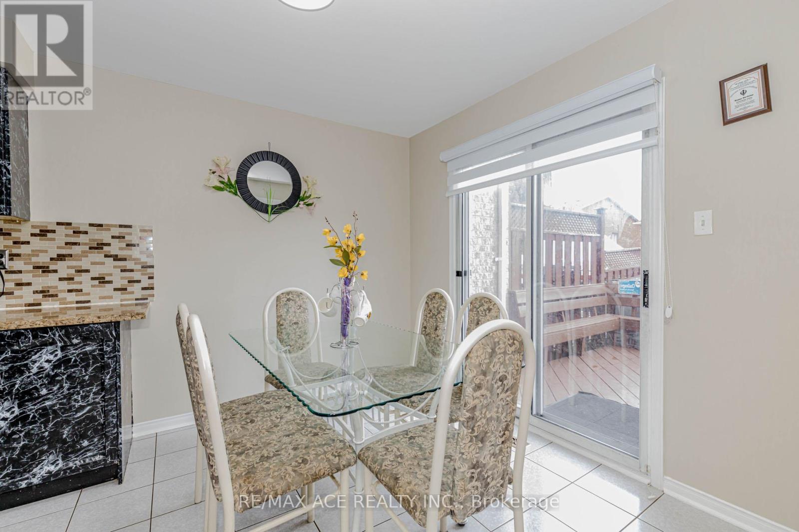 97 Bighorn Crescent, Brampton (Sandringham-Wellington), Ontario  L6R 1G2 - Photo 16 - W12358102
