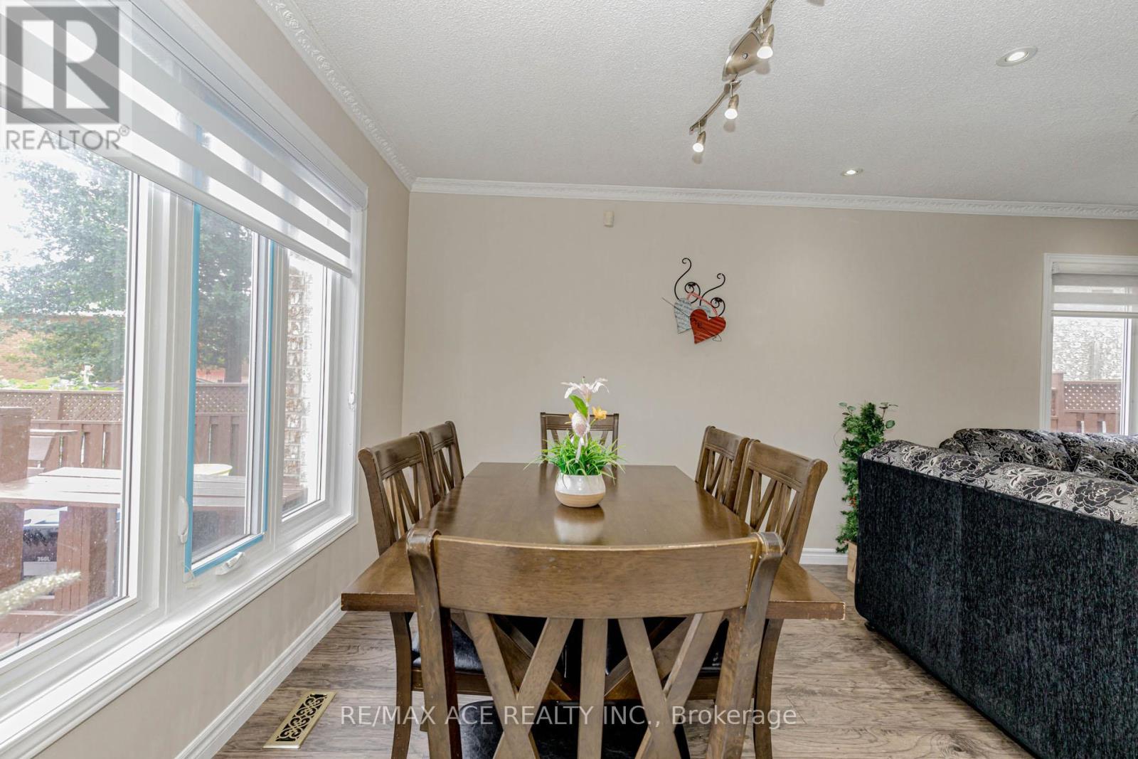 97 Bighorn Crescent, Brampton (Sandringham-Wellington), Ontario  L6R 1G2 - Photo 21 - W12358102