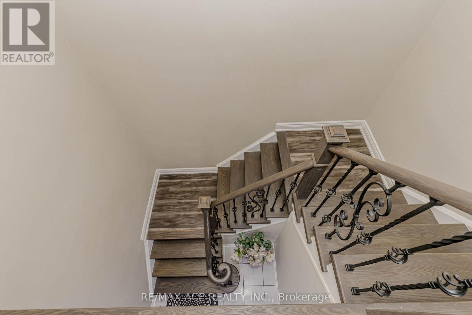 97 Bighorn Crescent, Brampton (Sandringham-Wellington), Ontario  L6R 1G2 - Photo 26 - W12358102