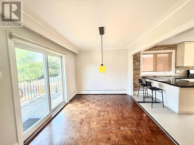 Upper - 46 Bemersyde Drive, Toronto, Ontario  M9A 2T2 - Photo 11 - W12358128