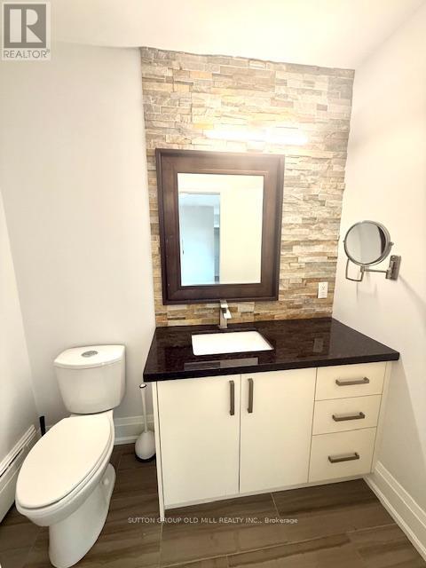 Upper - 46 Bemersyde Drive, Toronto, Ontario  M9A 2T2 - Photo 23 - W12358128