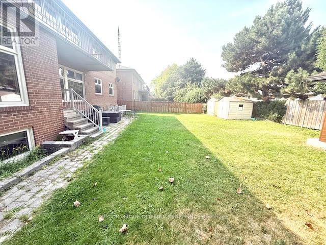Upper - 46 Bemersyde Drive, Toronto, Ontario  M9A 2T2 - Photo 34 - W12358128
