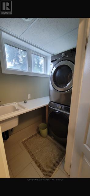 Upper - 46 Bemersyde Drive, Toronto, Ontario  M9A 2T2 - Photo 37 - W12358128