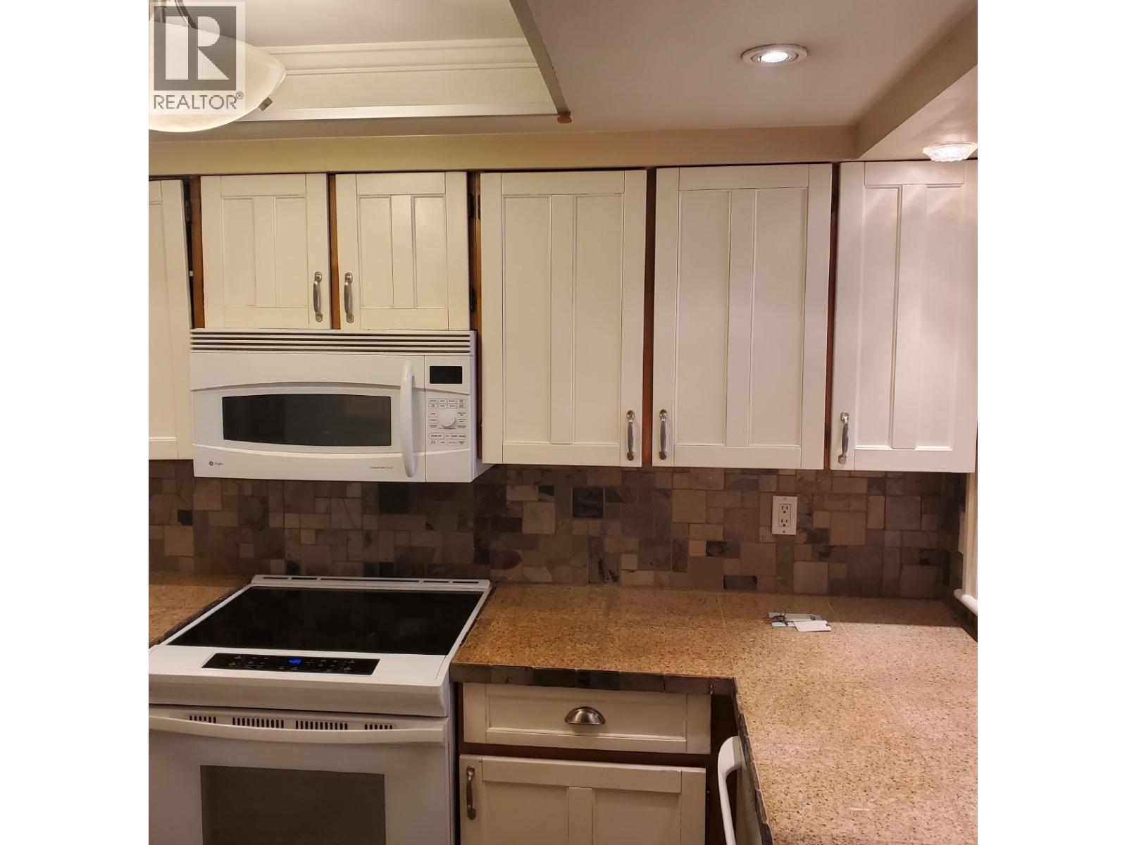 103 460 Westview Street, Coquitlam, British Columbia  V3K 6C9 - Photo 12 - R3039420