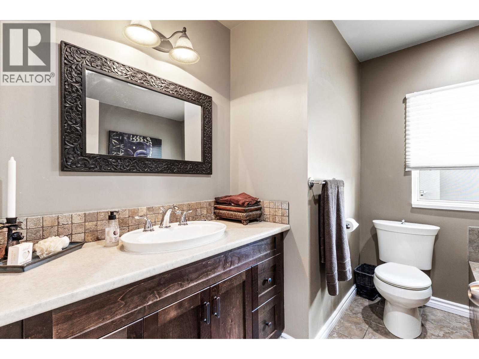 605 Laurentian Crescent, Coquitlam, British Columbia  V3J 6H3 - Photo 16 - R3039528