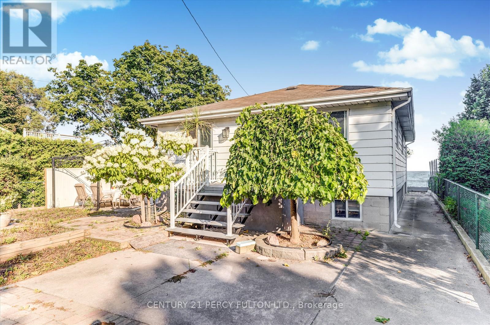 Property at 135 CEDAR CREST BEACH ROAD image 3