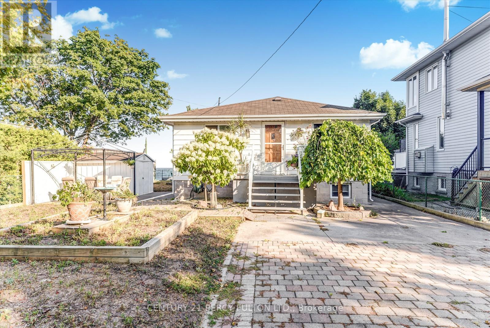Property at 135 CEDAR CREST BEACH ROAD image 4